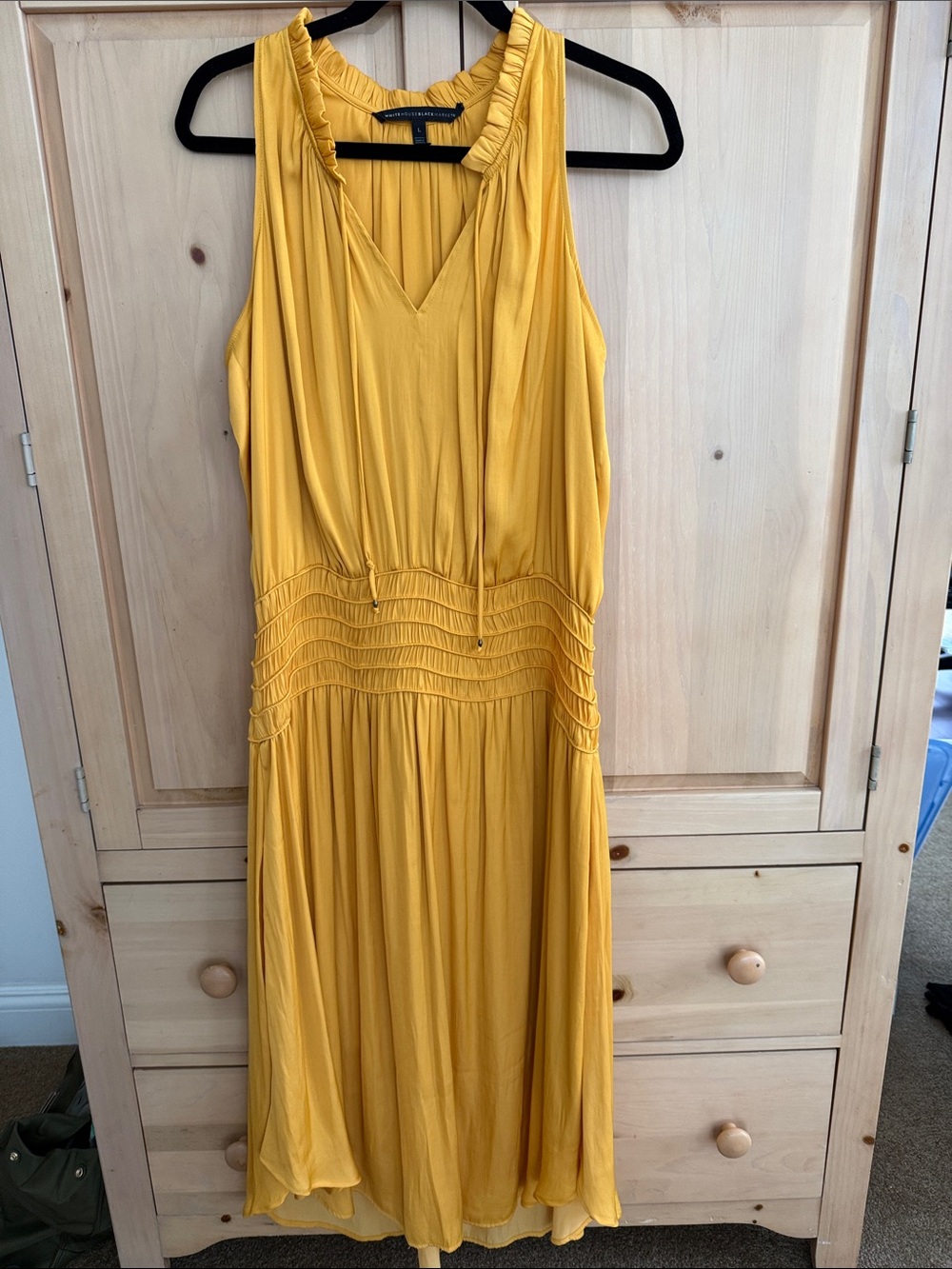 L like new White House Black Market Mustard V-Neck Pleated Waist Midi Dress